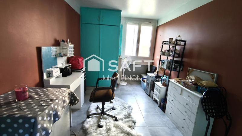 Appartement - 85 m² - 5 pièces