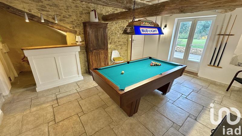 Maison - 280 m² - 10 pièces