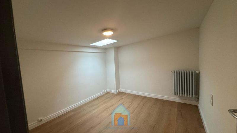 Maison ancienne - 257 m² - 10 pièces