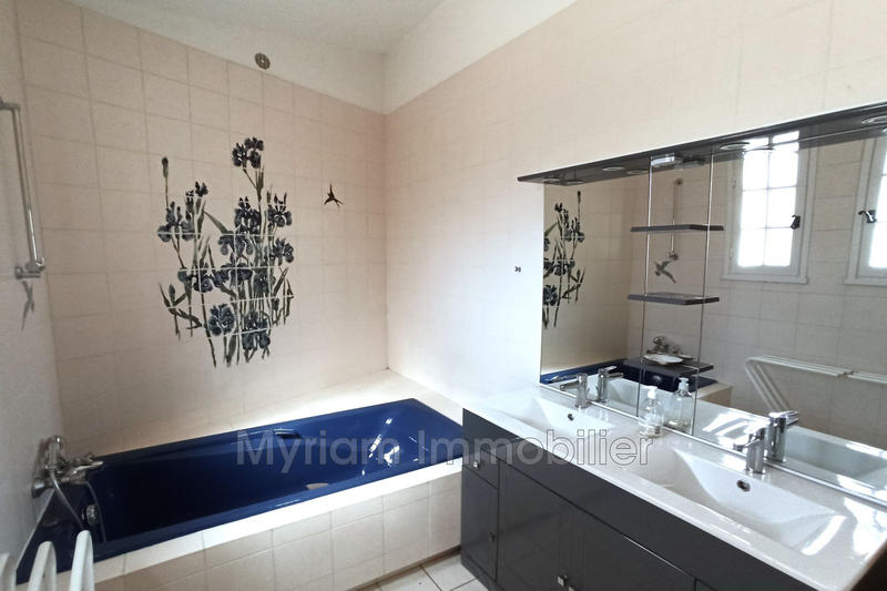 Villa - 168 m² - 5 pièces