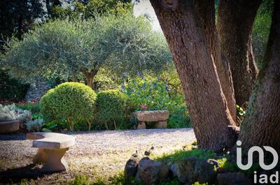 Maison - 188 m² - 8 pièces