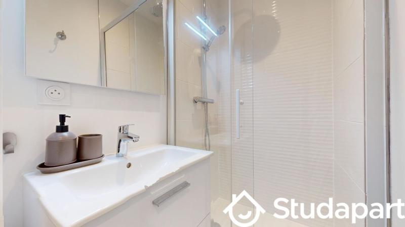 Chambre - 24 m² - 1 pièce