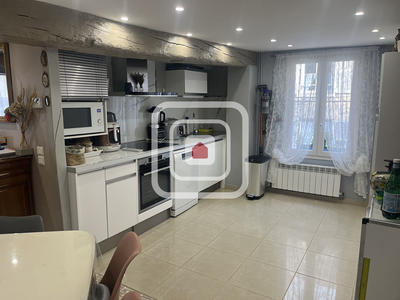 Maison - 141 m² - 6 pièces