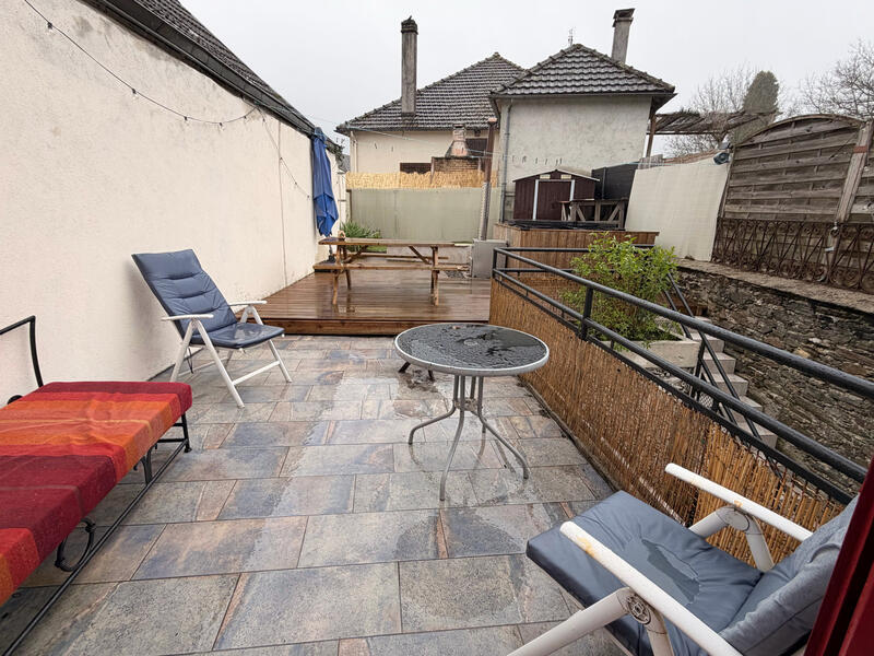 Maison - 97 m² - 6 pièces