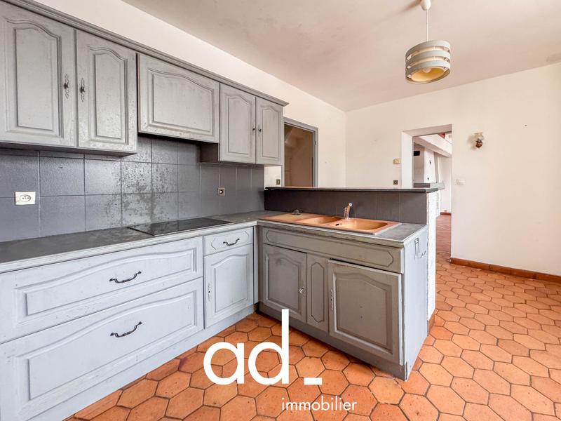 Maison - 178 m² - 8 pièces