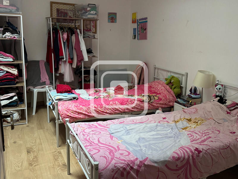 Maison - 218 m² - 10 pièces