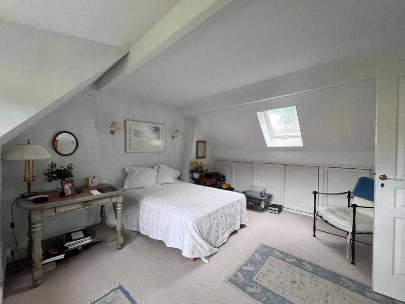 Chaumière - 120 m² - 5 pièces