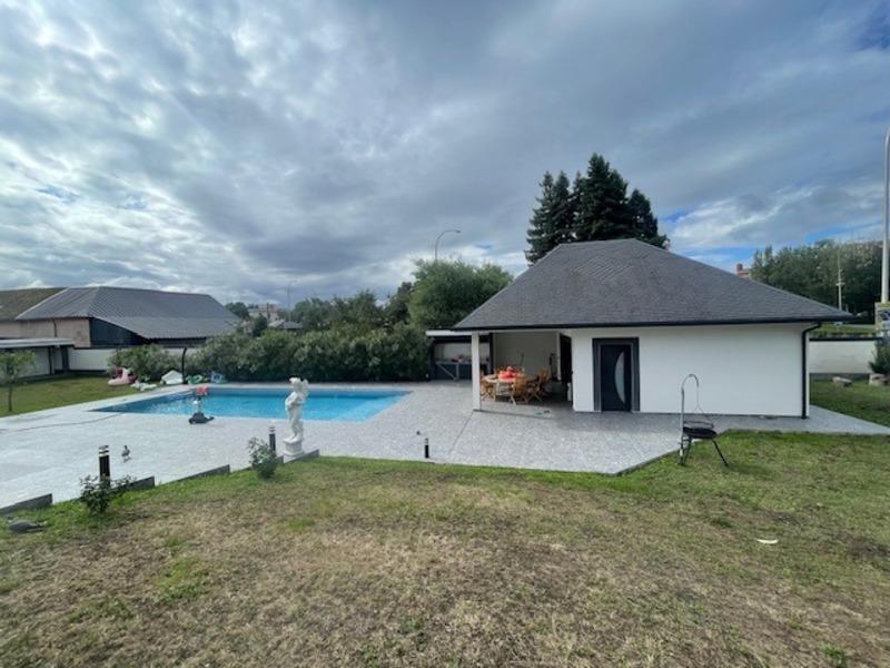 Maison - 300 m² - 12 pièces