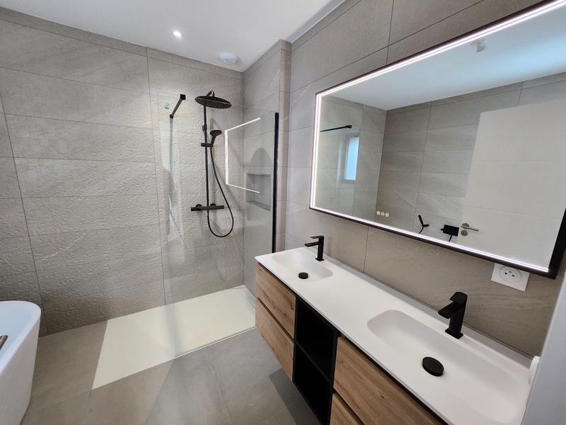 Maison contemporaine - 140 m² - 6 pièces