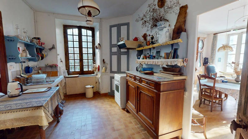 Maison - 181 m² - 8 pièces