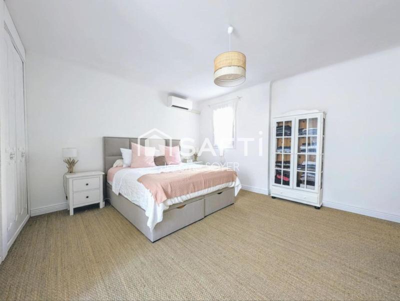 Maison - 180 m² - 6 pièces