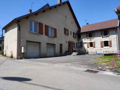 Maison de village - 109 m² - 9 pièces