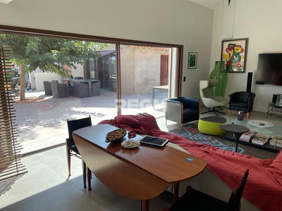 Mas - 260 m² - 6 pièces