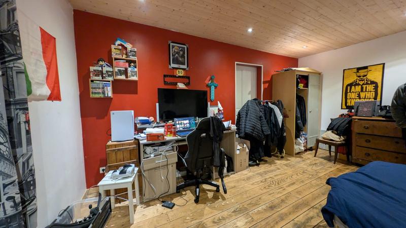 Maison - 239 m² - 8 pièces