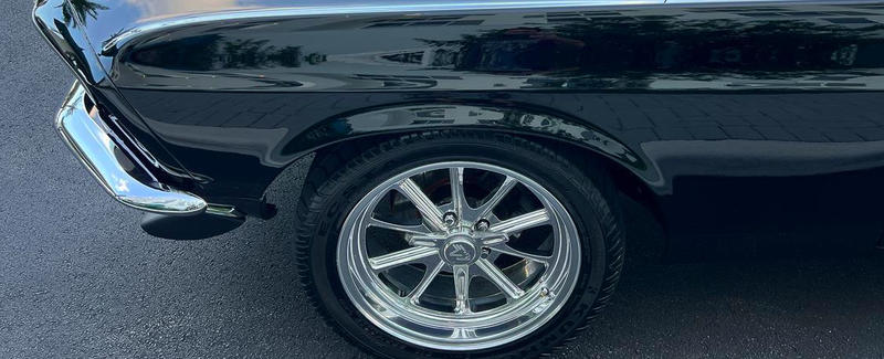 Ford Mustang Fastback V8 351