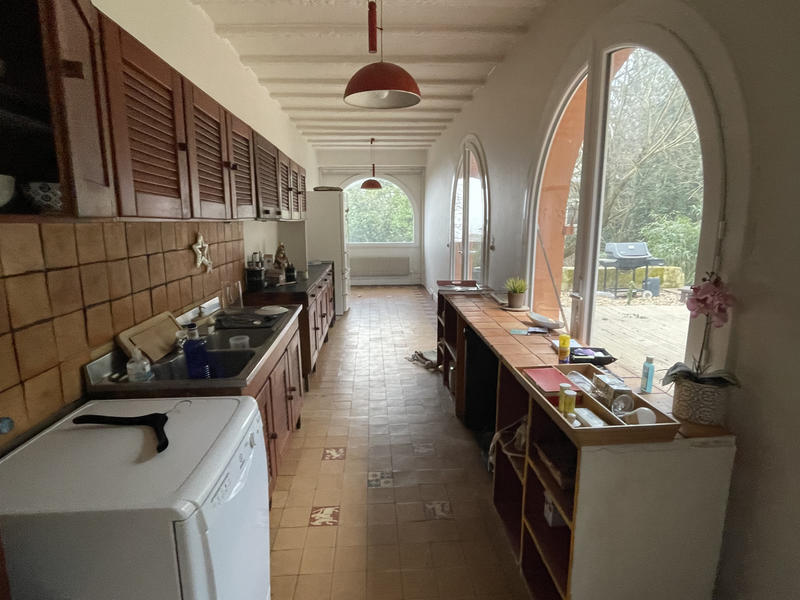 Maison - 303 m² - 7 pièces