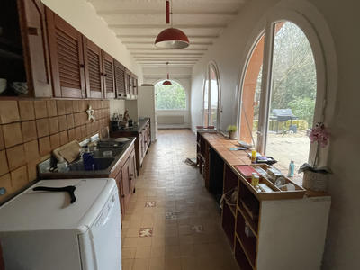 Maison - 303 m² - 7 pièces