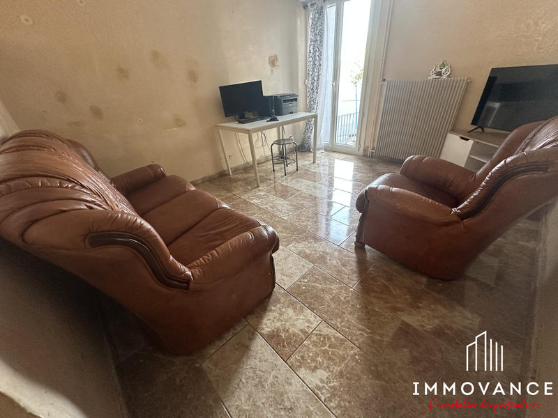 Maison - 99 m² - 5 pièces