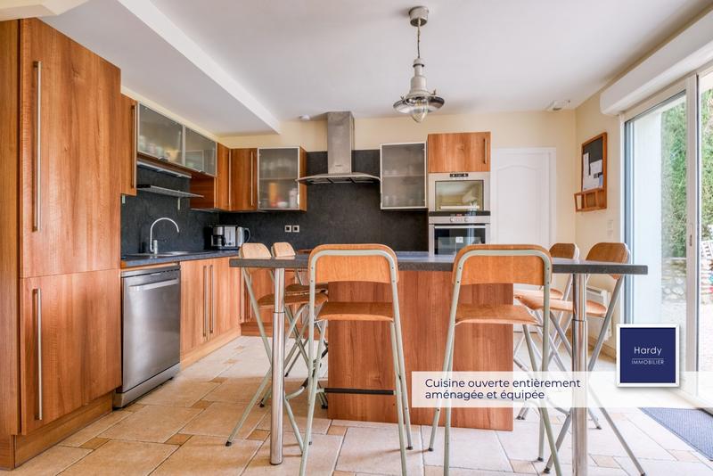 Maison - 168 m² - 7 pièces