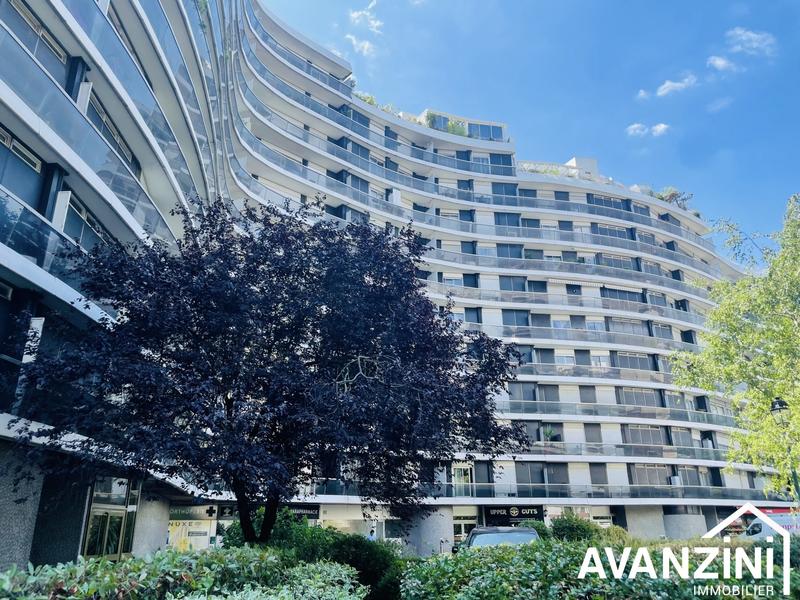 Appartement - 84 m² - 3 pièces