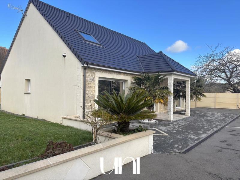 Maison - 180 m² - 6 pièces