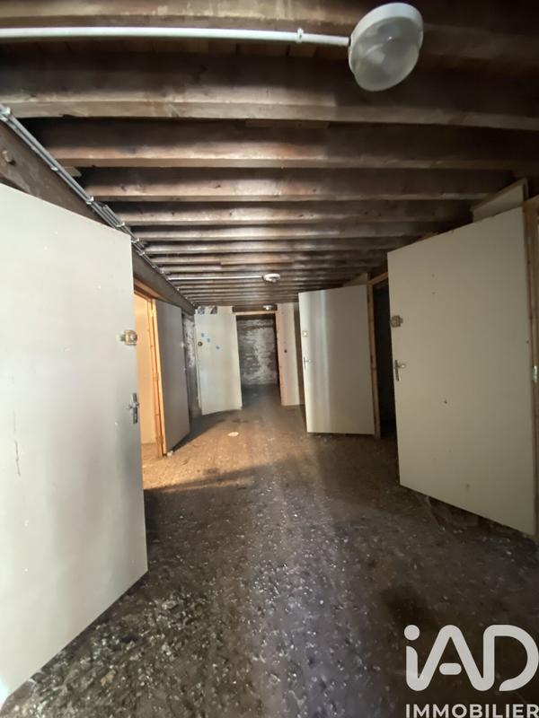 Maison - 900 m² - 15 pièces