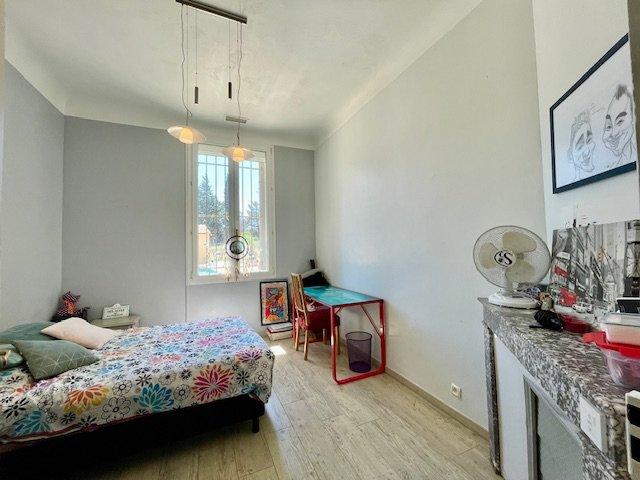 Maison - 500 m² - 5 pièces