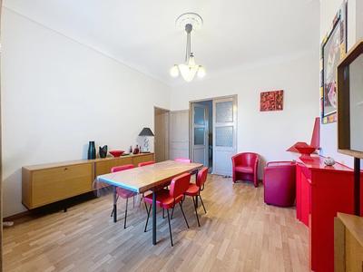 Appartement - 165 m² - 6 pièces