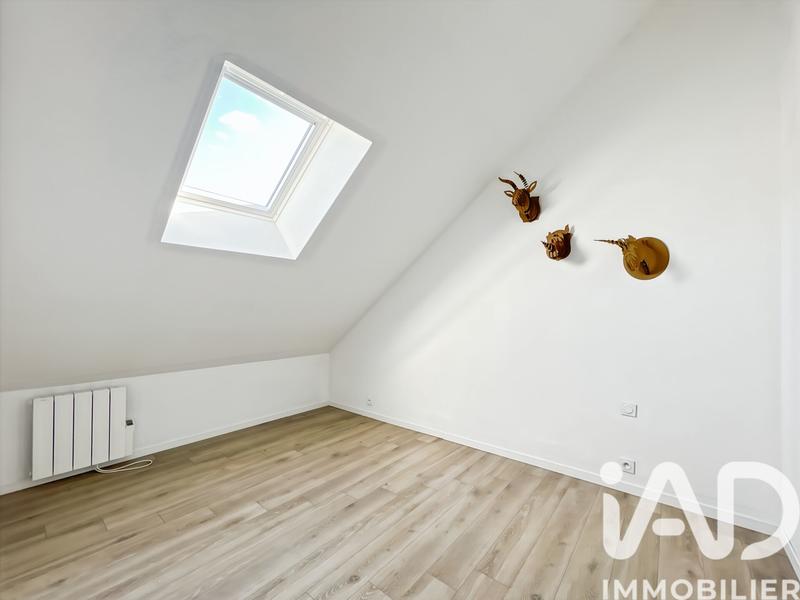 Maison - 211 m² - 8 pièces