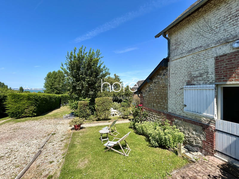 Maison - 282 m² - 11 pièces