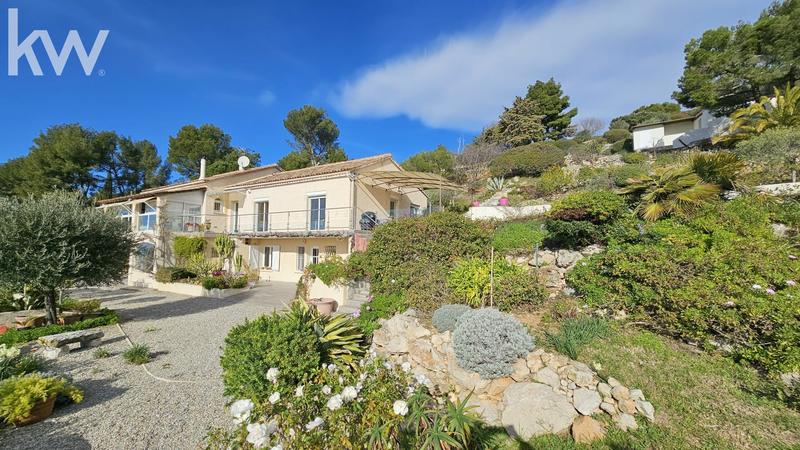 Maison - 183 m² - 7 pièces