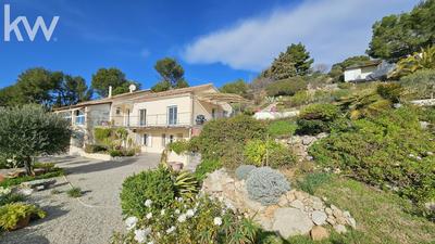 Maison - 183 m² - 7 pièces