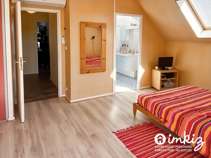 Maison - 269 m² - 10 pièces