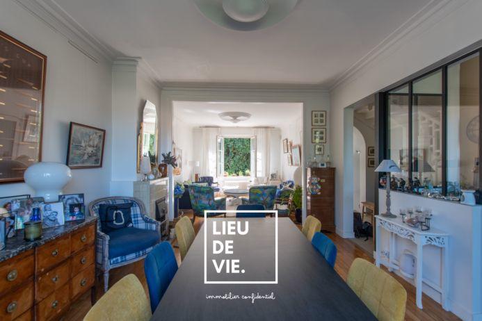 Maison ancienne - 203 m² - 7 pièces