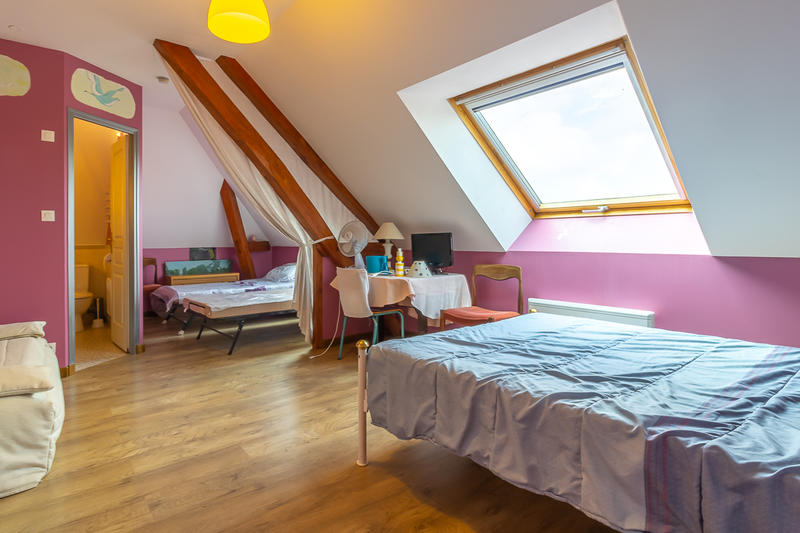 Propriété - 202 m² - 11 pièces