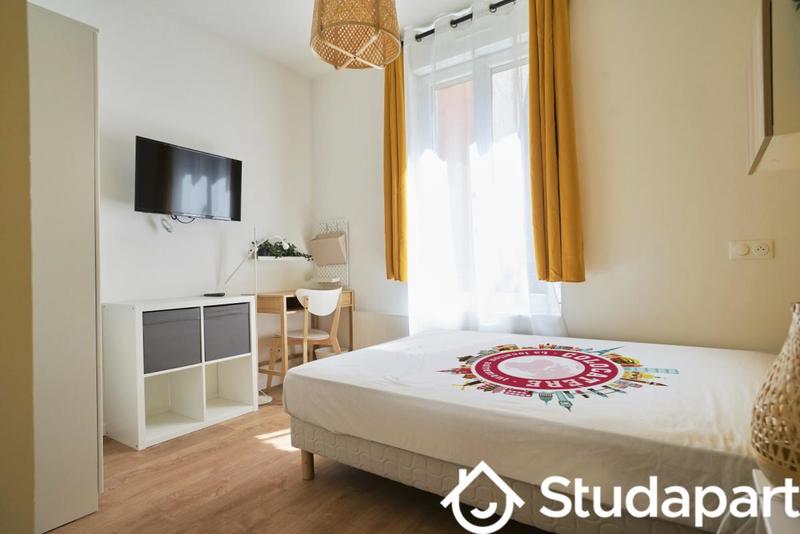 Chambre - 10 m² - 1 pièce