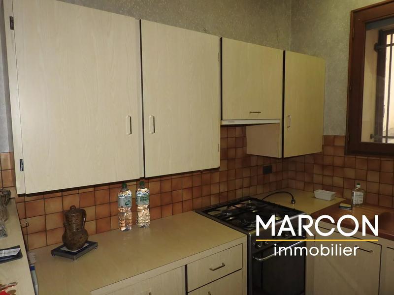 Maison - 214 m² - 8 pièces