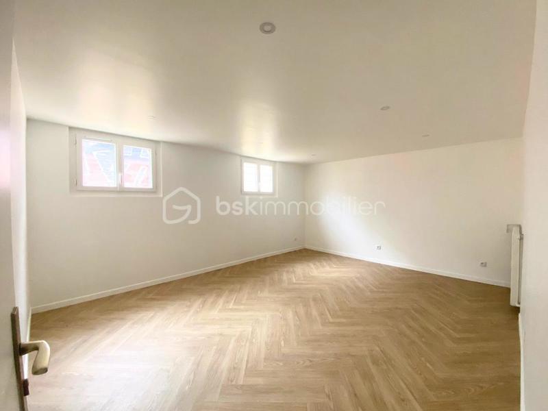 Maison - 150 m² - 8 pièces