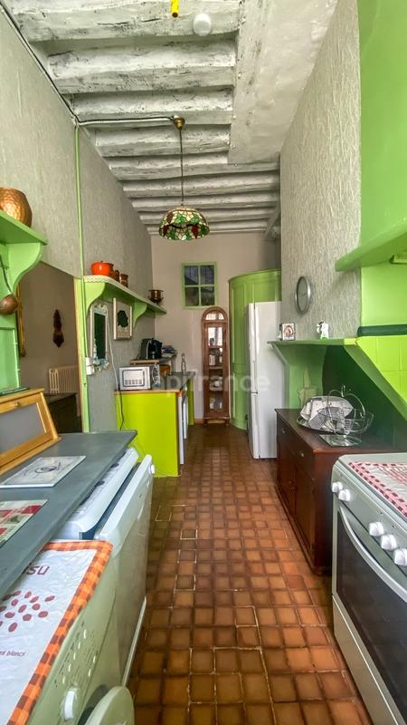 Propriété - 600 m² - 23 pièces