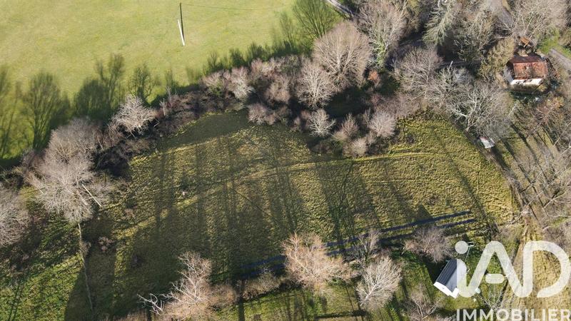 Maison - 236 m² - 7 pièces