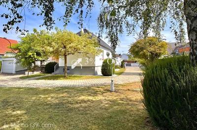 Demeure - 140 m² - 6 pièces