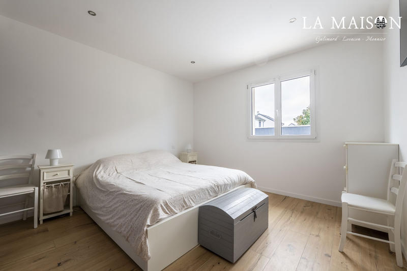 Maison traditionnelle - 160 m² - 7 pièces