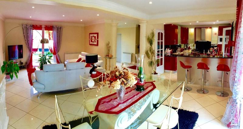 Maison - 100 m² - 5 pièces