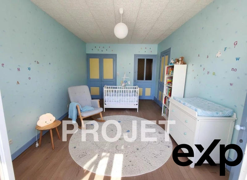 Maison traditionnelle - 150 m² - 6 pièces