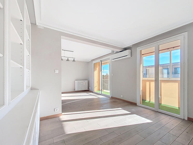 Appartement - 96 m² - 3 pièces