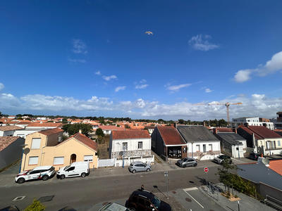 Appartement - 81 m² - 3 pièces