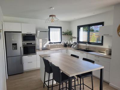 Maison - 150 m² - 6 pièces