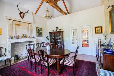 Maison de maîtres - 341 m² - 14 pièces