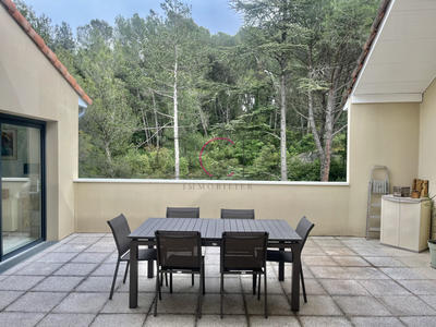 Appartement - 94 m² - 4 pièces