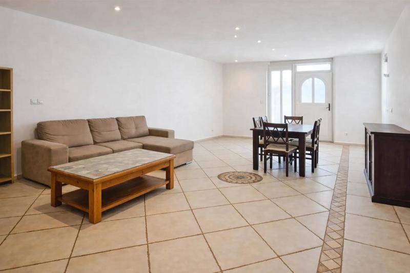 Maison - 137 m² - 6 pièces